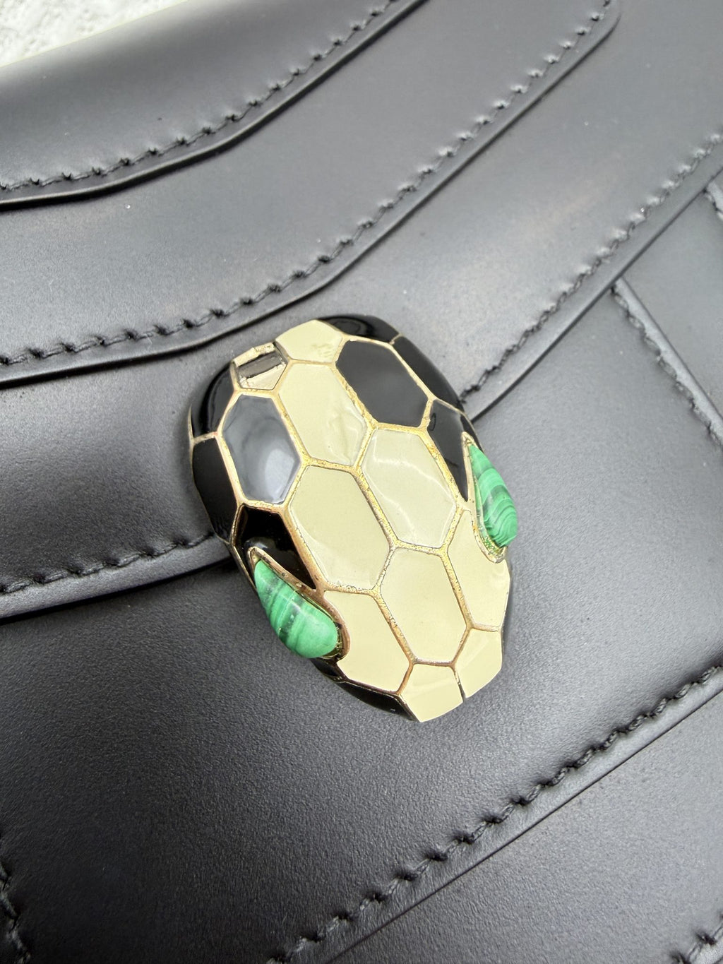 bvlgari serpenti forever black leather stock no 0259006