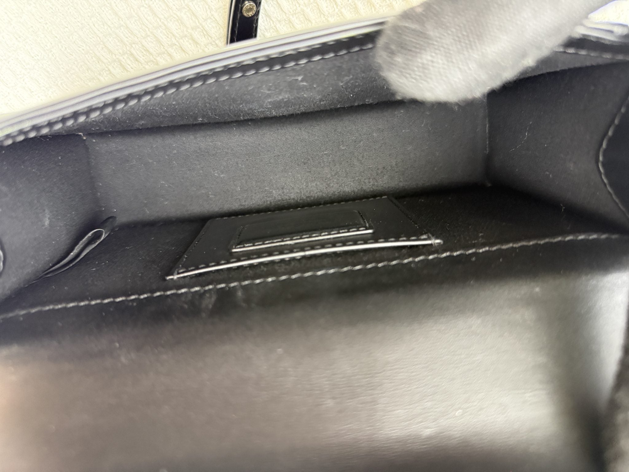bvlgari serpenti forever black leather stock no 0259009