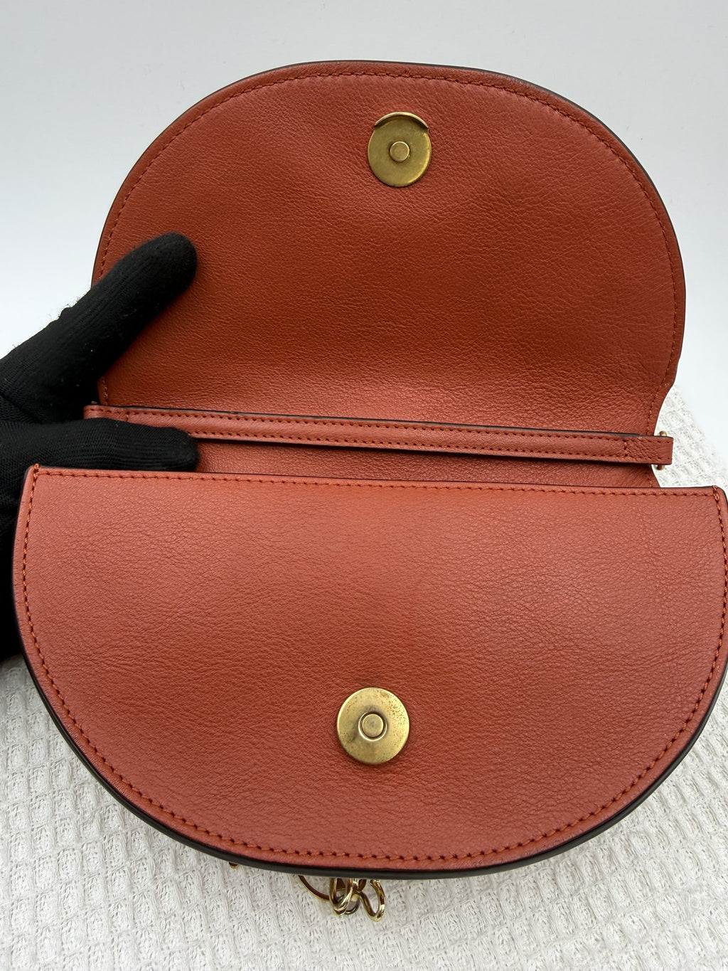 chlo nile cognac leather stock no 0350020
