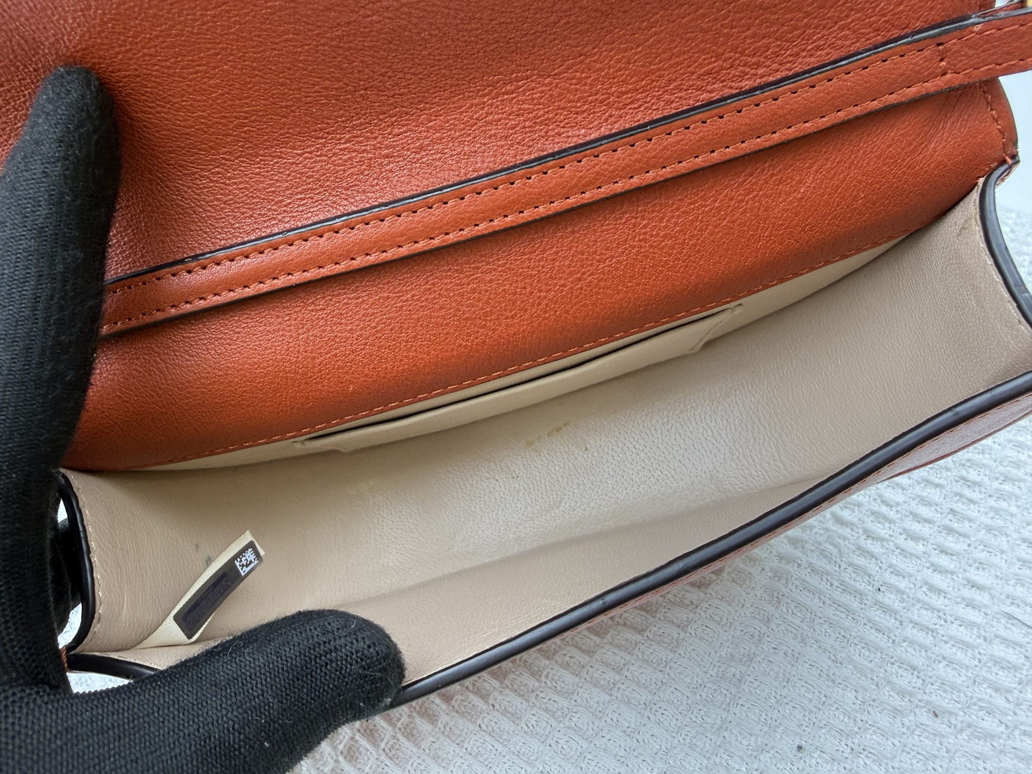 chlo nile cognac leather stock no 0350020