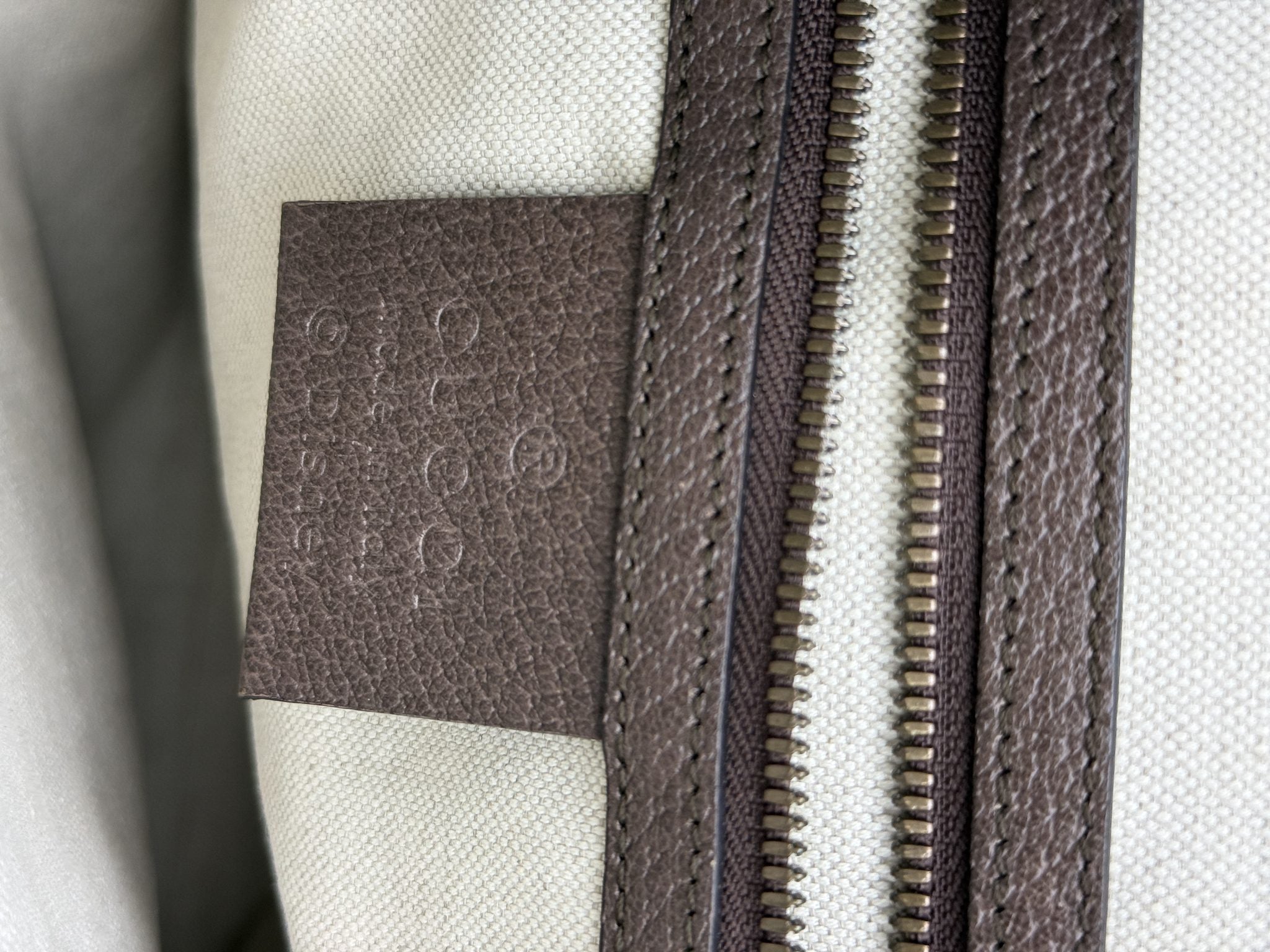 gucci animalier gg supreme tote beige and brown gg supreme canvas and leather stock no 0073238