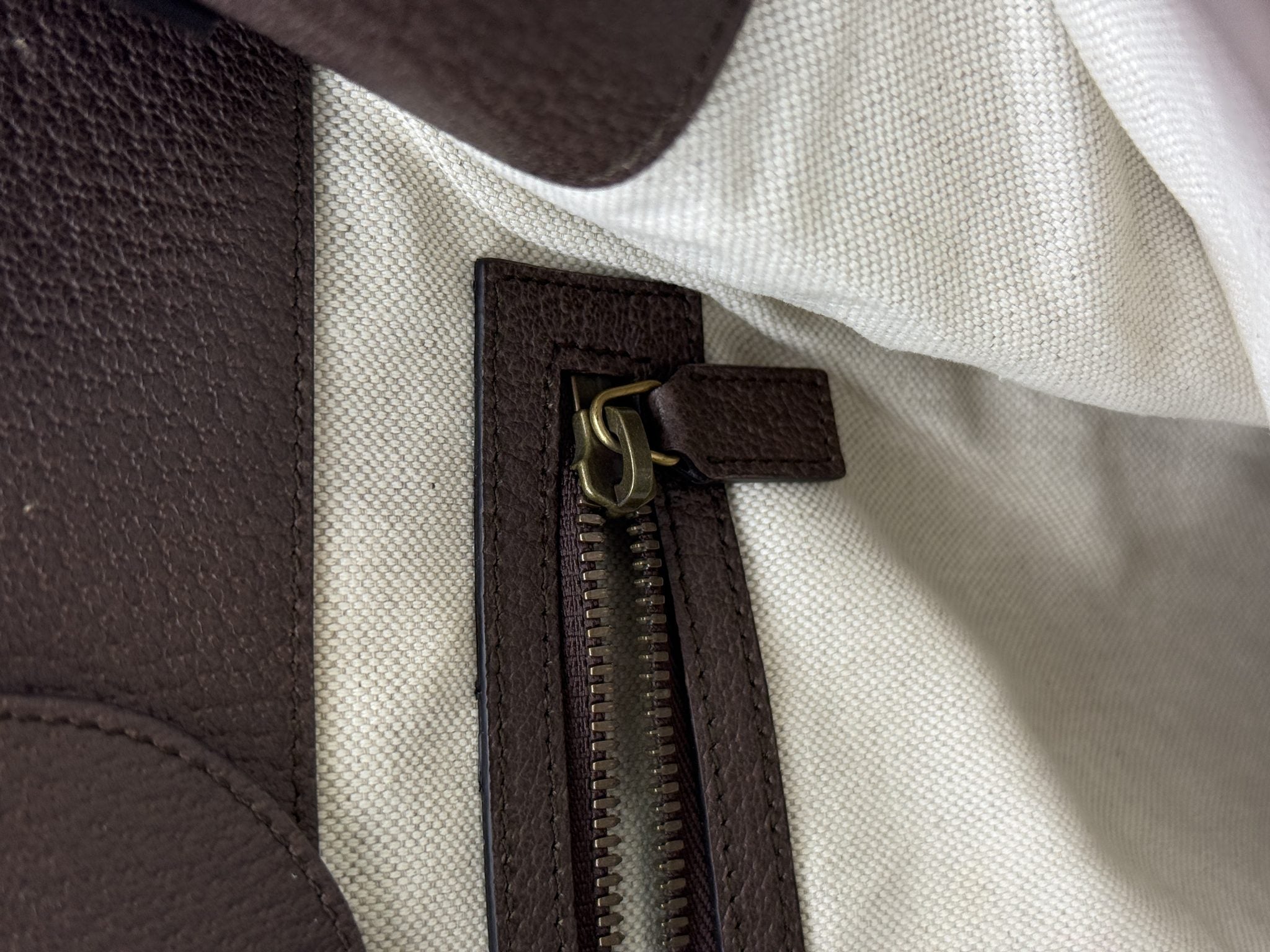 gucci animalier gg supreme tote beige and brown gg supreme canvas and leather stock no 0073238