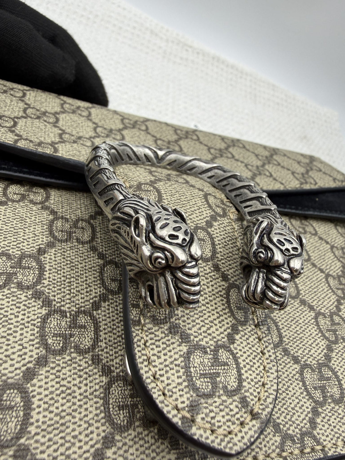 gucci dionysus gg supreme and black canvas and suede stock no 0073184