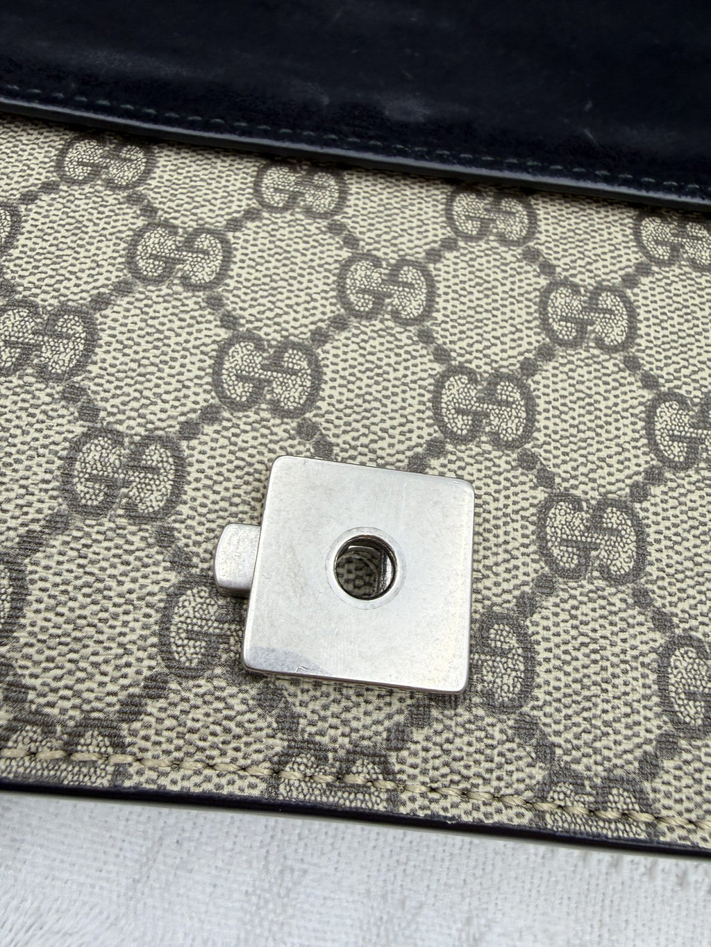 gucci dionysus gg supreme and black canvas and suede stock no 0073184