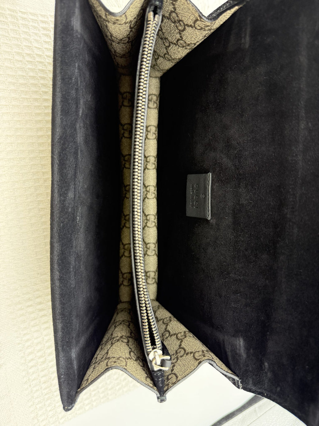 gucci dionysus gg supreme and black canvas and suede stock no 0073184