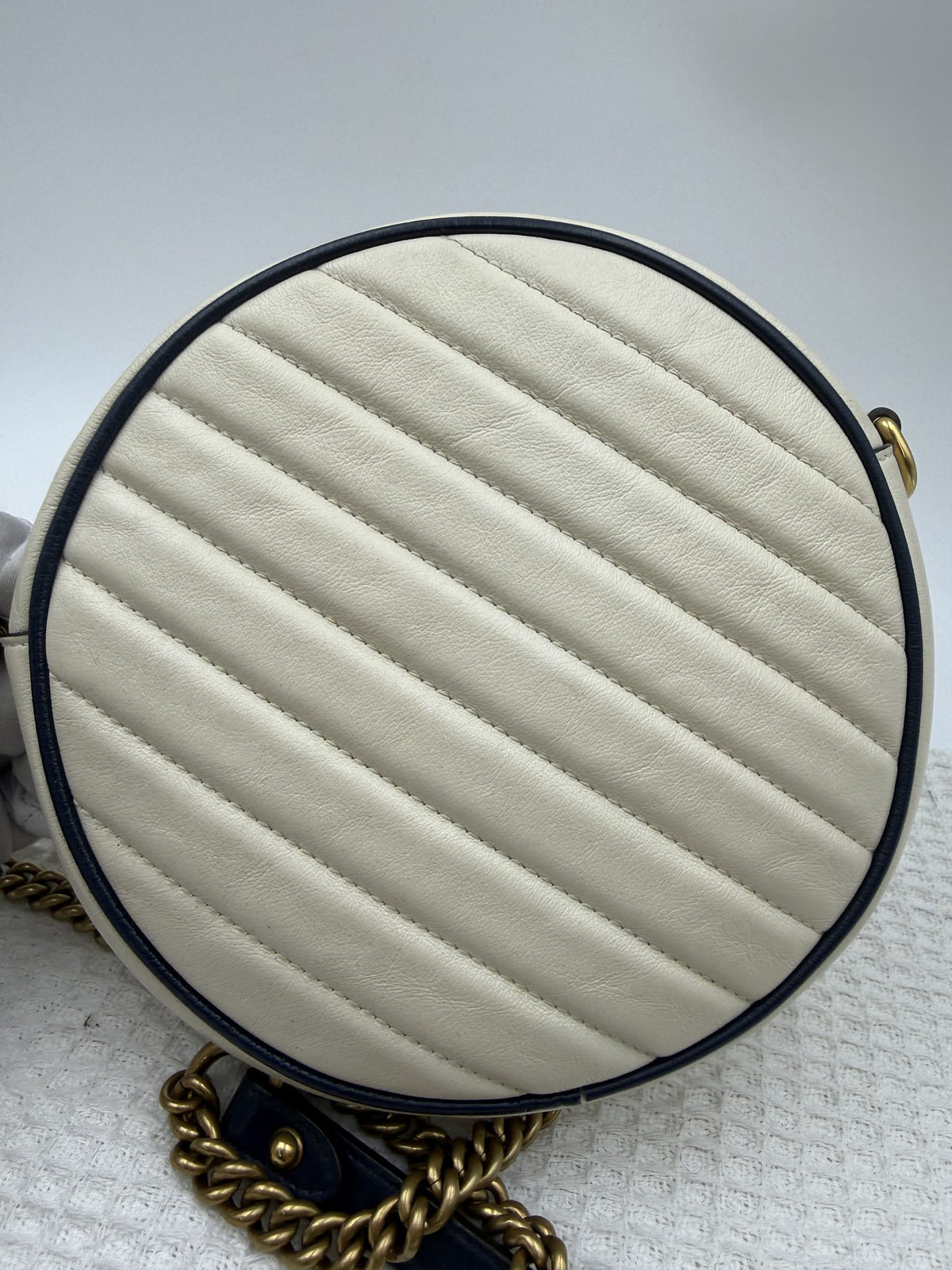 gucci marmont round mini white and navy leather stock no 0073133