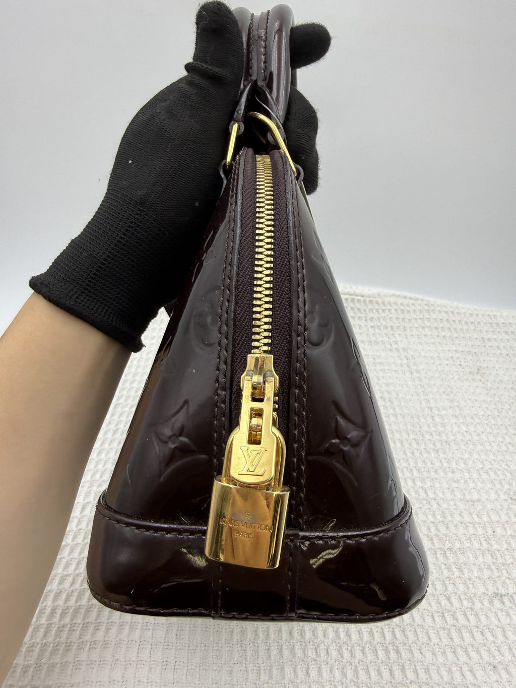 louis vuitton alma bb amarante monogram vernis leather stock no 0073178