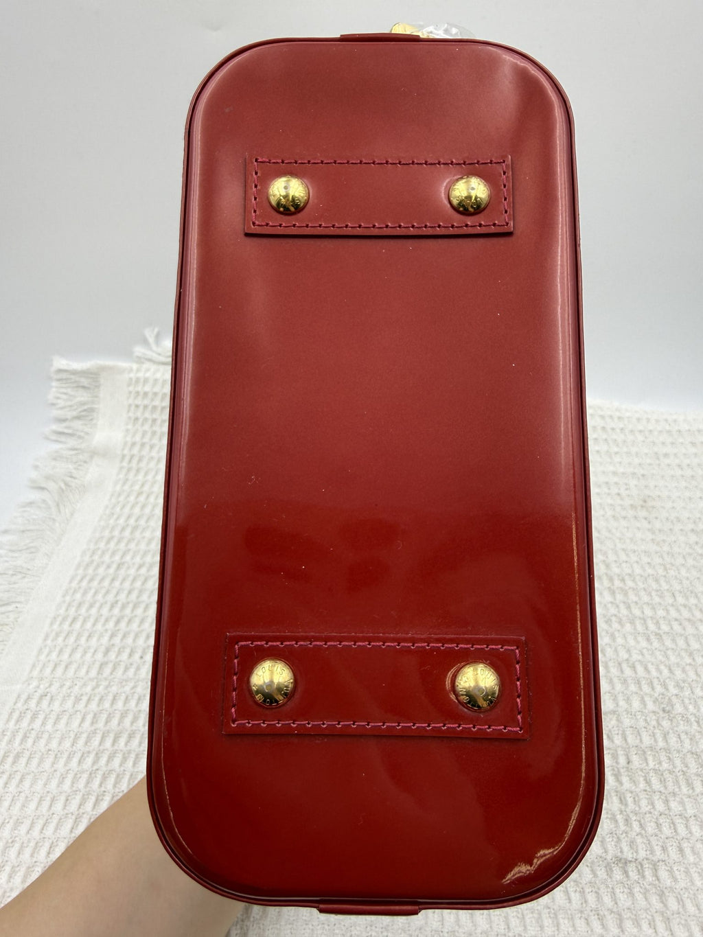 louis vuitton alma bb red monogram vernis leather stock no 0073191