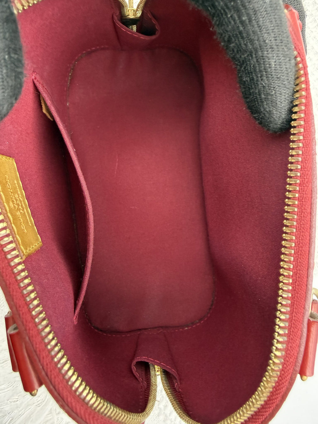 louis vuitton alma bb red monogram vernis leather stock no 0073191