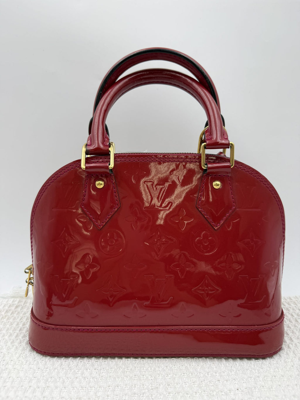 louis vuitton alma bb red monogram vernis leather stock no 0073192