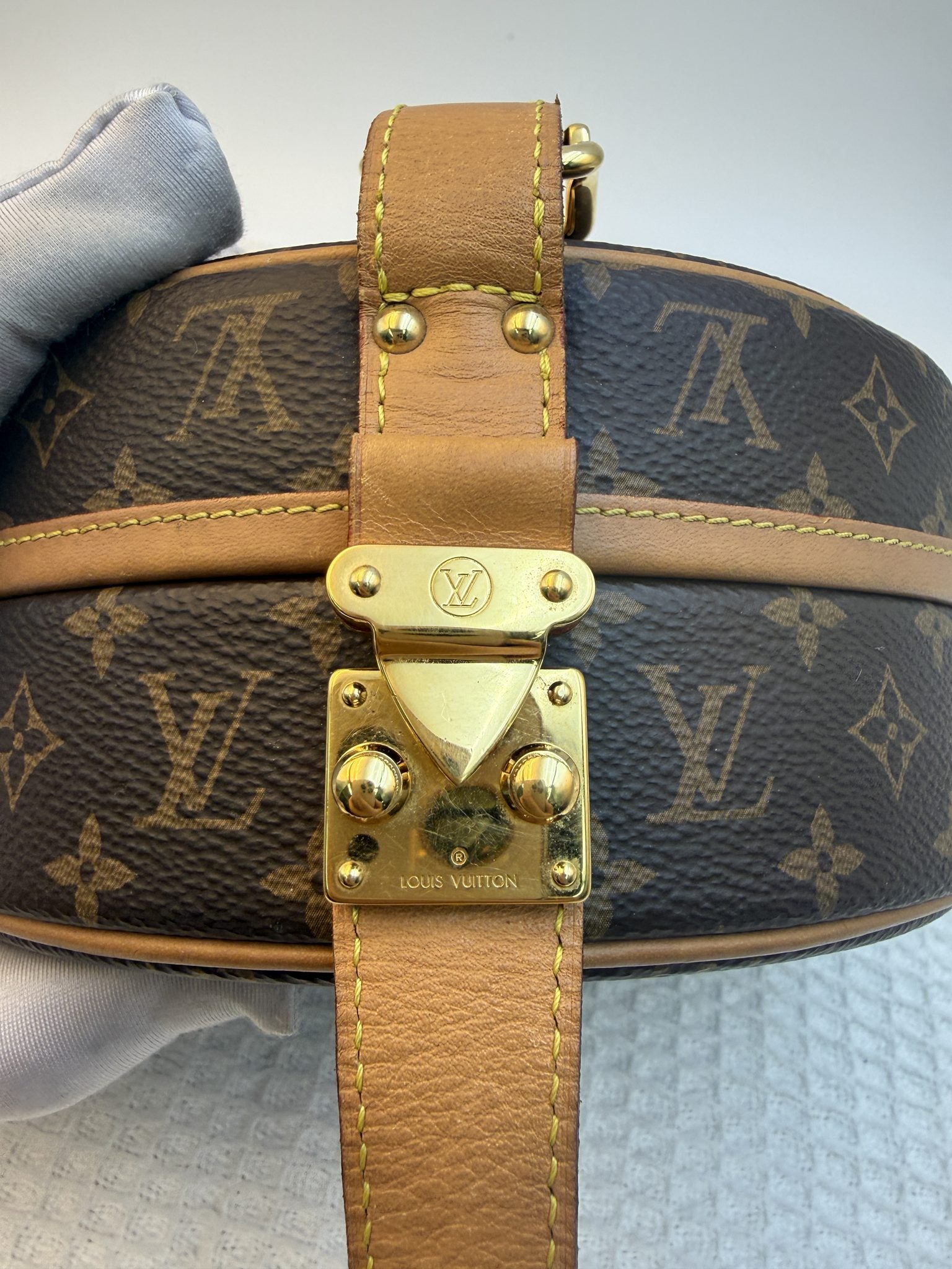 louis vuitton bo te chapeau monogram coated canvas and leather stock no 0275085