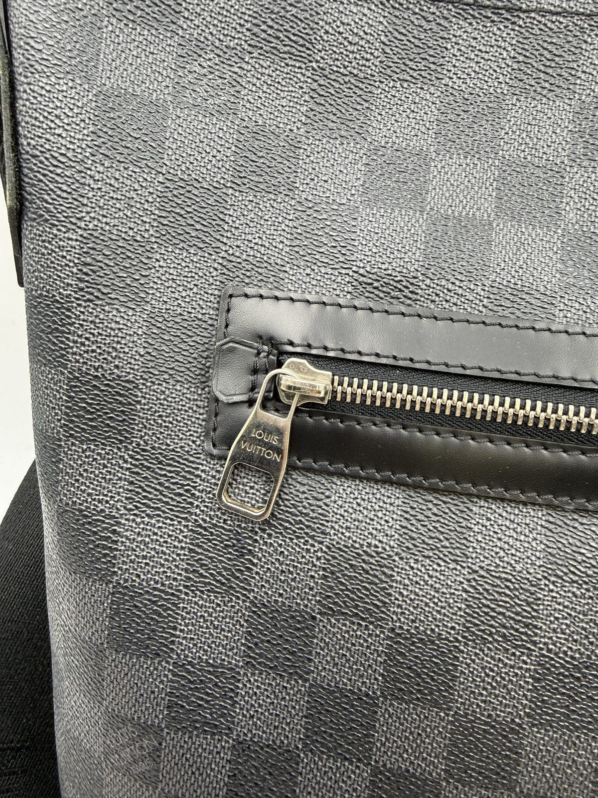 louis vuitton mick mm damier graphite coated canvas and leather stock no 0073239