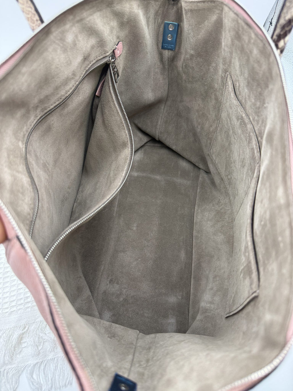 louis vuitton lockit mm pink and natural leather with python trim stock no 0177011