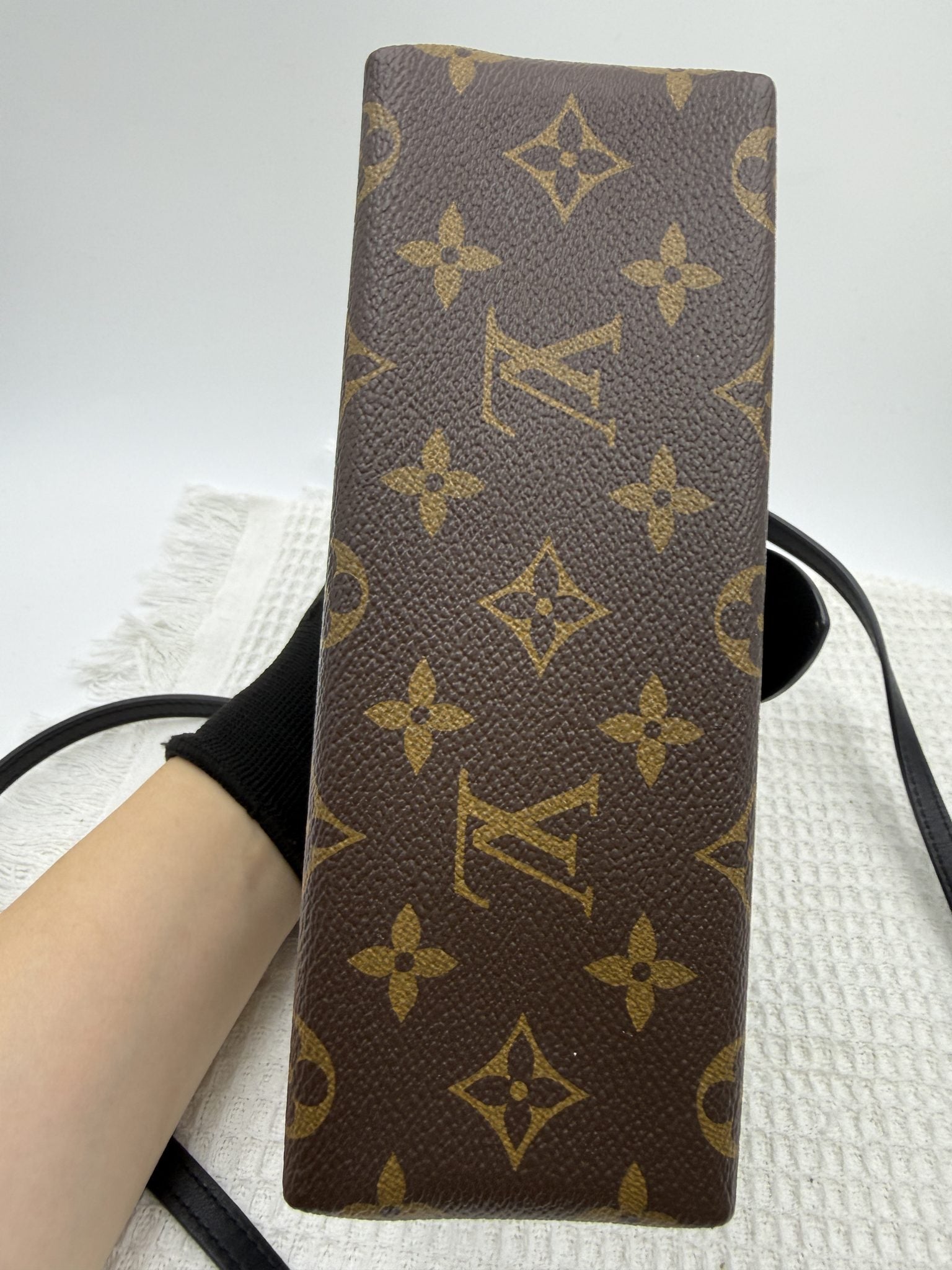 louis vuitton locky bb monogram and black coated canvas and leather stock no 0073187