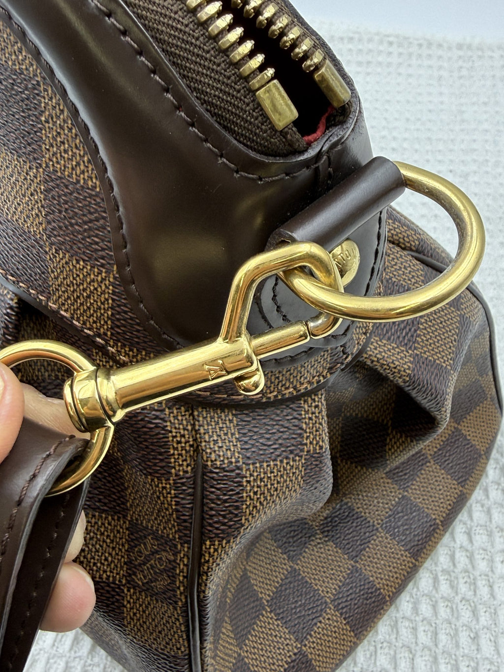 louis vuitton trevi pm damier ebene coated canvas and leather stock no 0256009