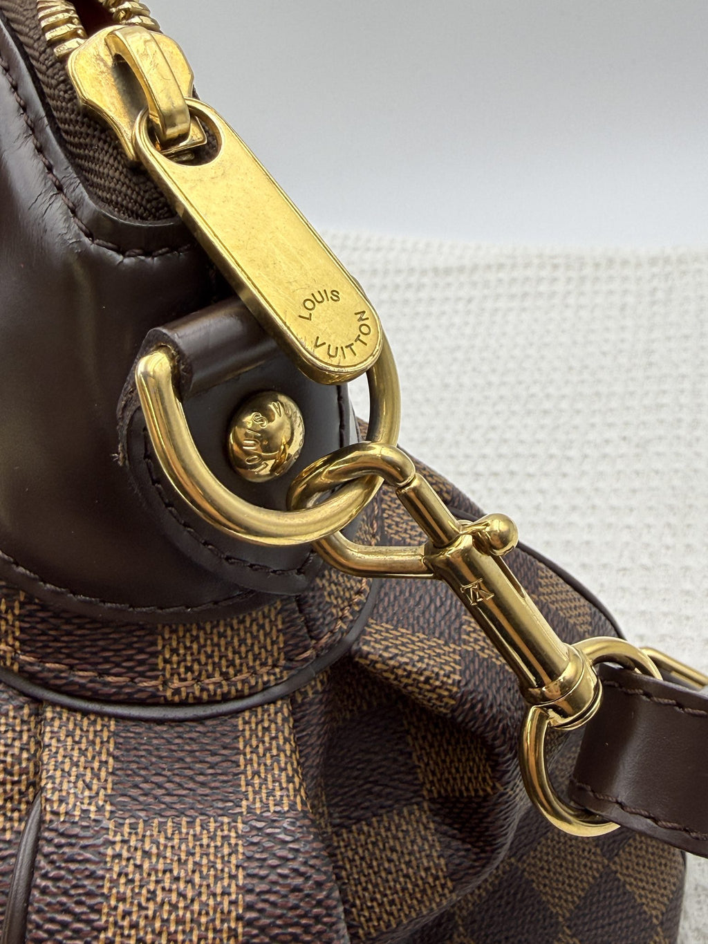 louis vuitton trevi pm damier ebene coated canvas and leather stock no 0256009