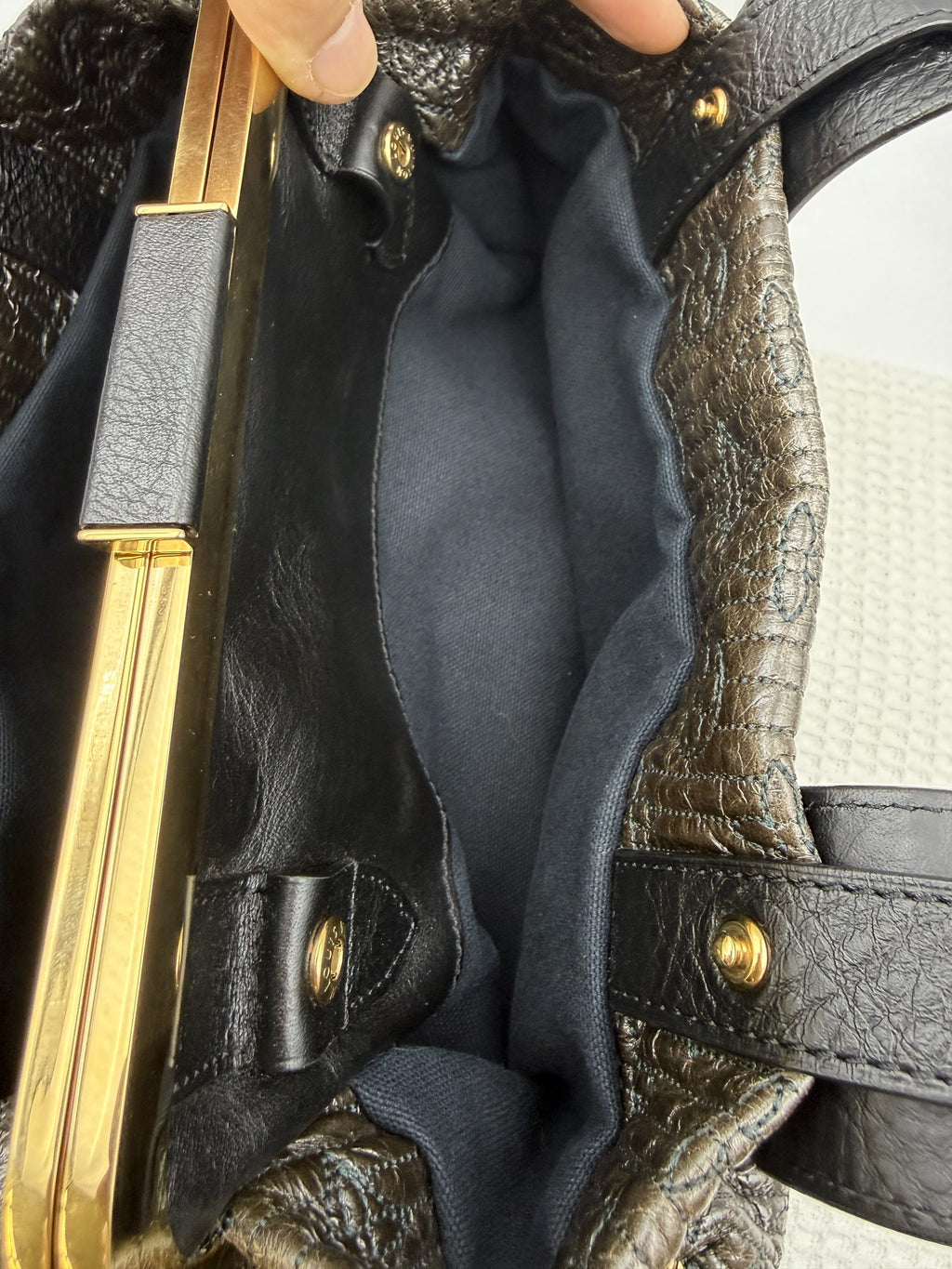 louis vuitton vintage frame satchel black leather stock no 0271135