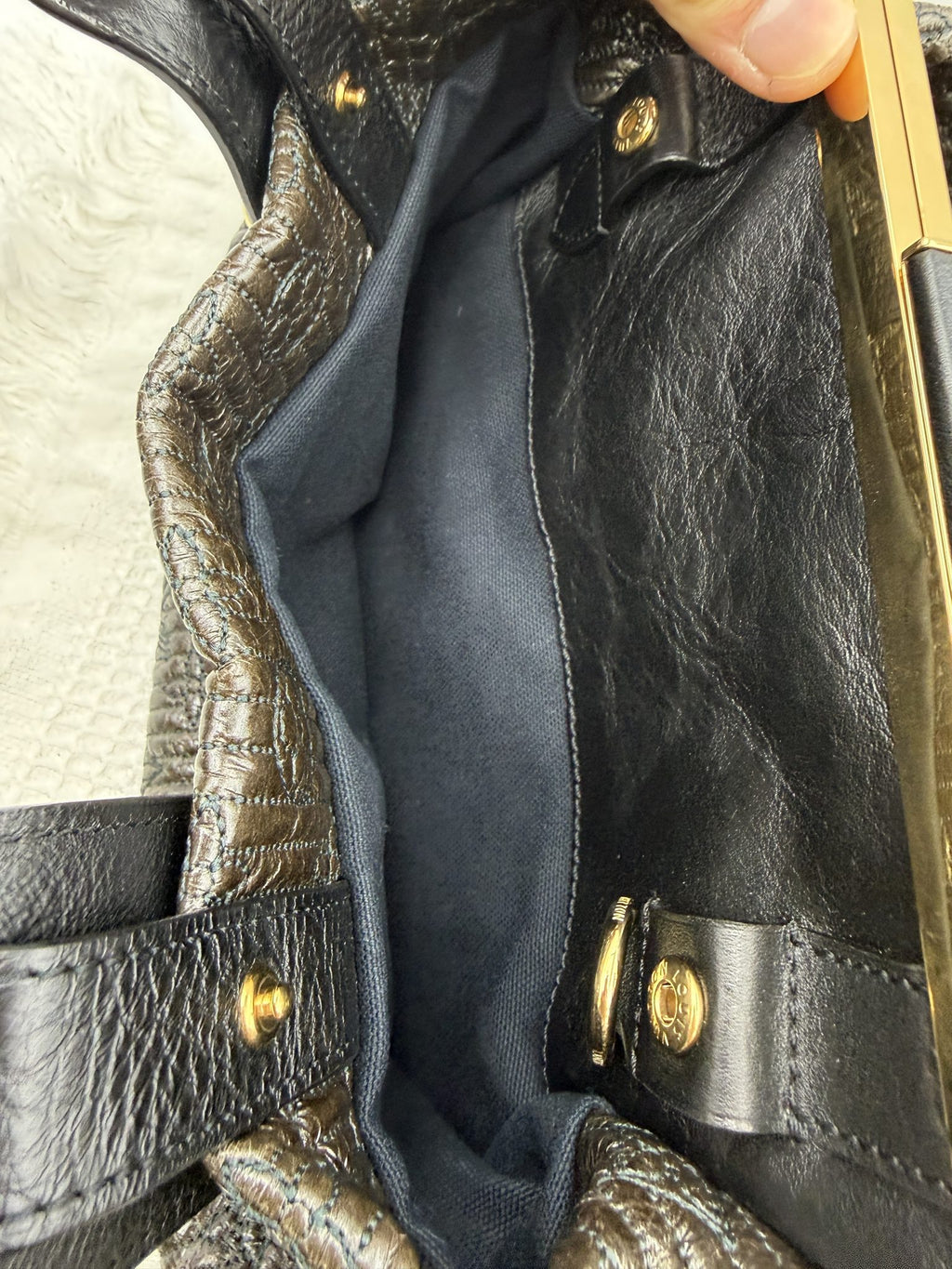 louis vuitton vintage frame satchel black leather stock no 0271135