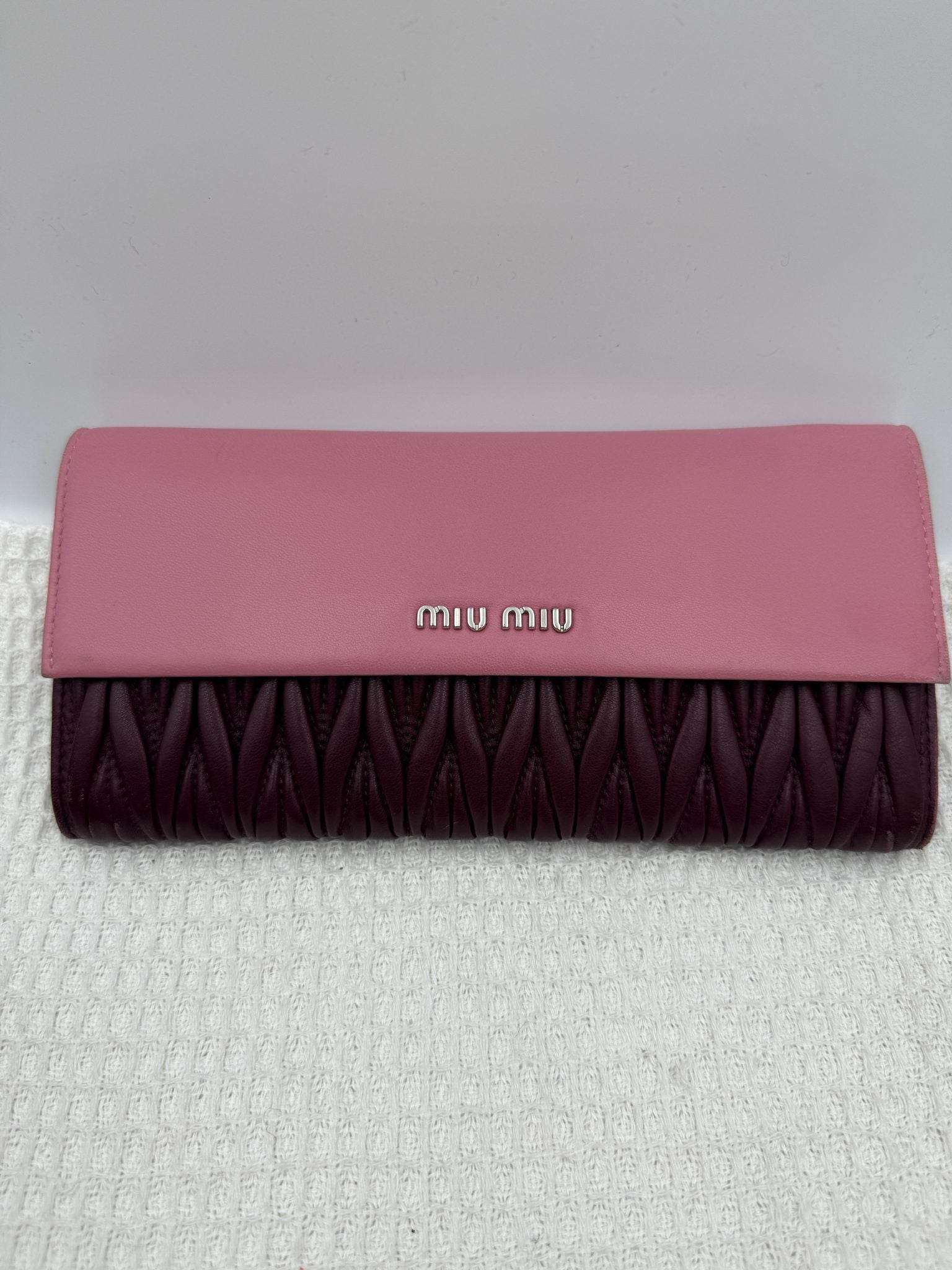miu miu matelass pink and burgundy leather stock no 0051051