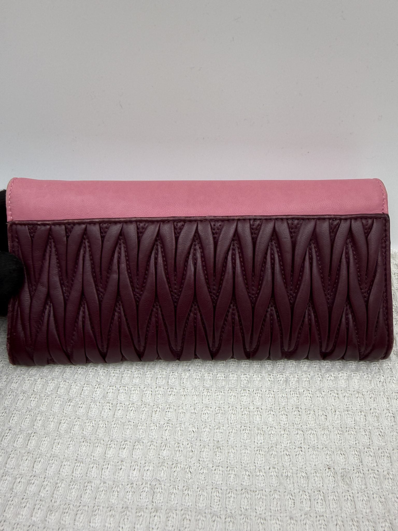 miu miu matelass pink and burgundy leather stock no 0051051